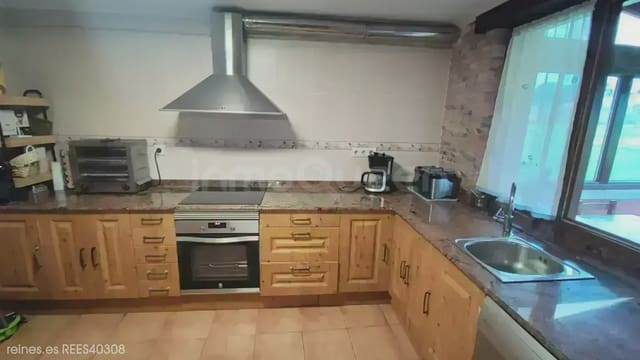 9 quarto Hotel para venda em Val de San Vicente - 695 000 € (Ref: 9715295)