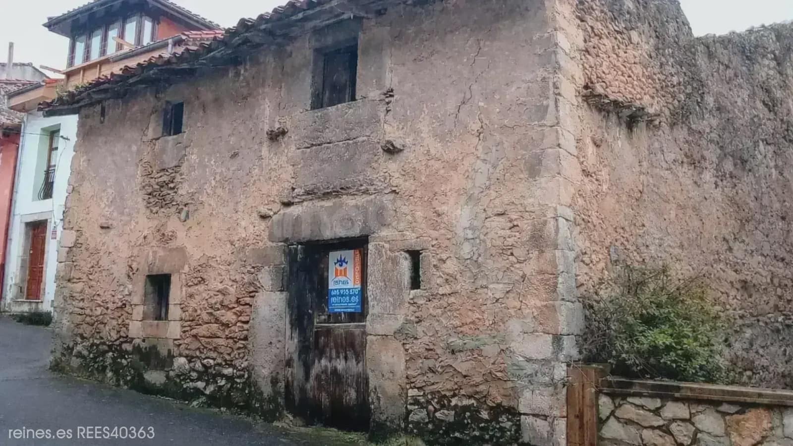 Finca/Country House for sale in Ribadedeva - € 79,000 (Ref: 9715296)
