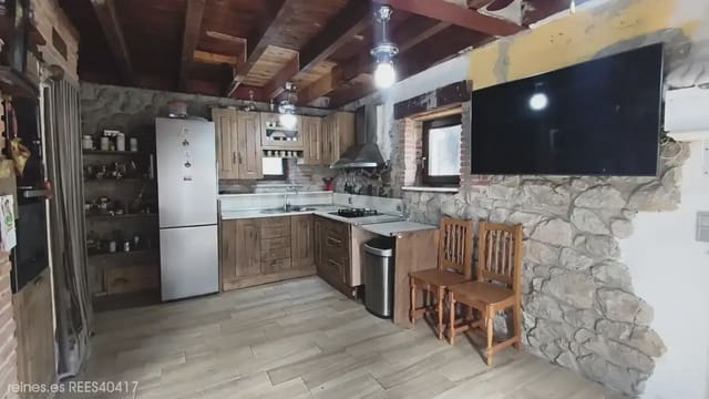 Finca/Casa Rural de 2 habitaciones en Peñamellera Alta en venta - 119.000 € (Ref: 9715299)