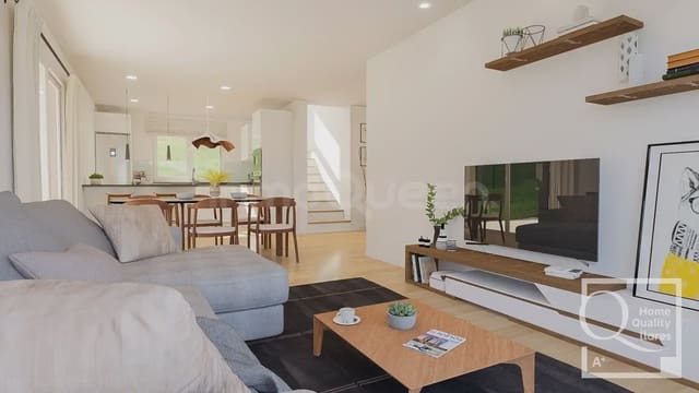 4 bedroom Apartment for sale in Parres, Llanes with garage - € 576,800 (Ref: 9715302)