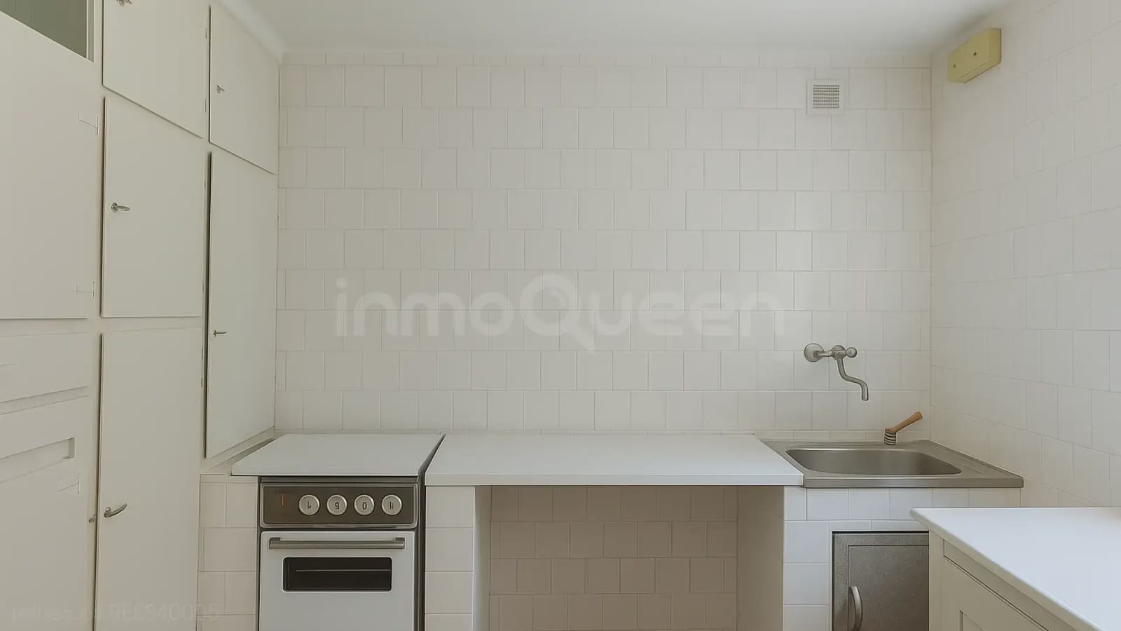 3 bedroom Finca/Country House for sale in Langreo with garage - € 139,000 (Ref: 9715303)