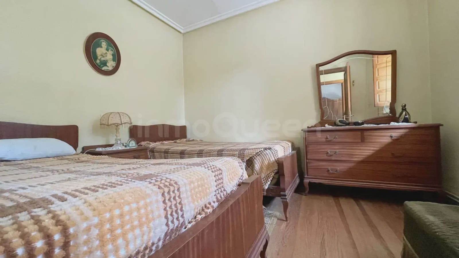 5 bedroom Finca/Country House for sale in Nava with garage - € 130,000 (Ref: 9715305)