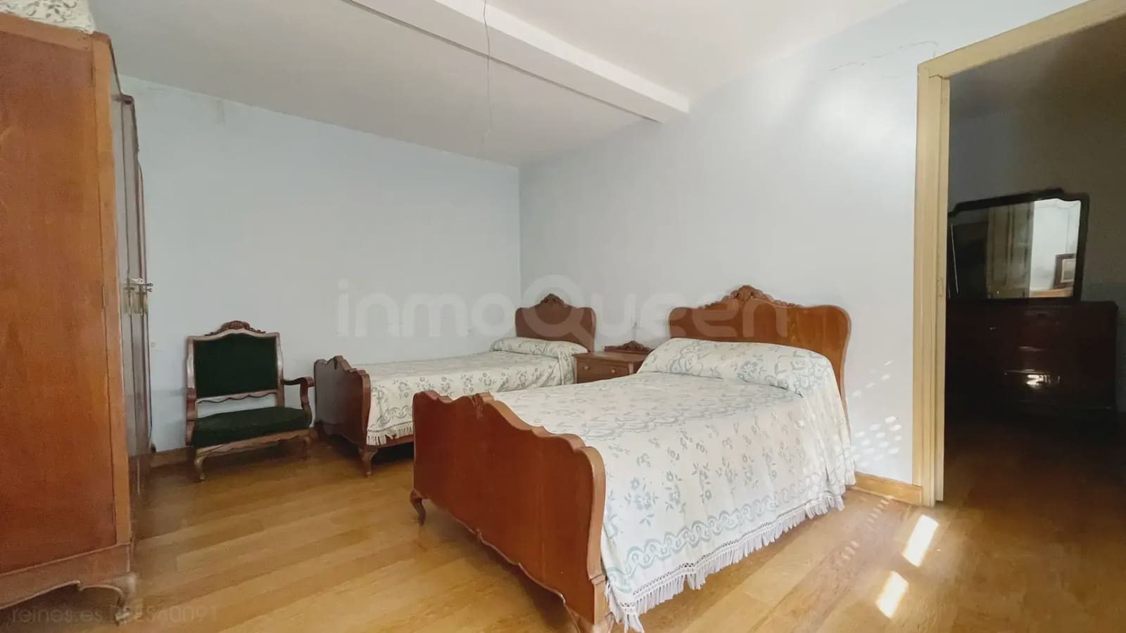 5 bedroom Finca/Country House for sale in Nava with garage - € 130,000 (Ref: 9715305)