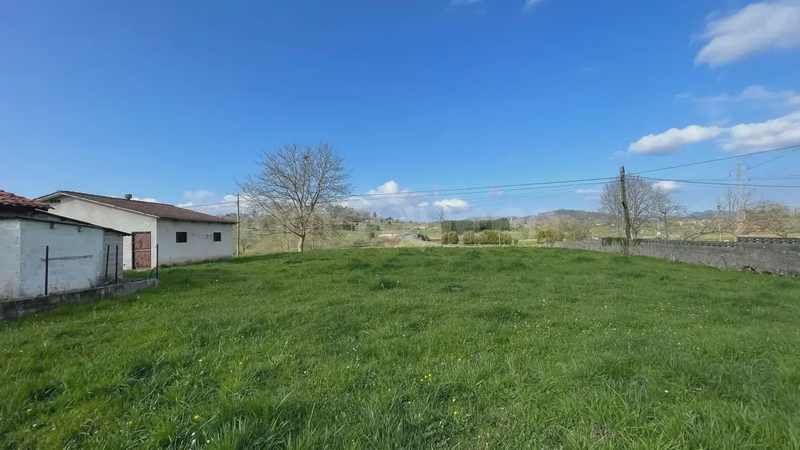 5 bedroom Finca/Country House for sale in Nava with garage - € 130,000 (Ref: 9715305)