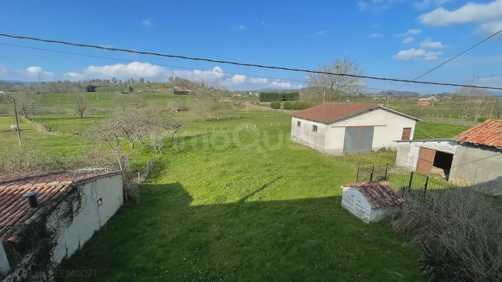 5 bedroom Finca/Country House for sale in Nava with garage - € 130,000 (Ref: 9715305)