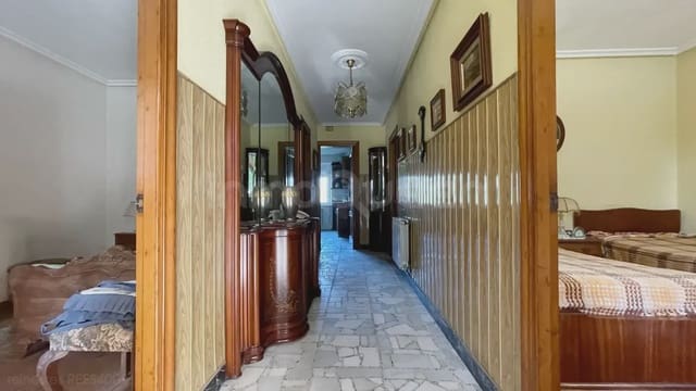 5 slaapkamer Finca/Landhuis te koop in Nava met garage - € 130.000 (Ref: 9715305)