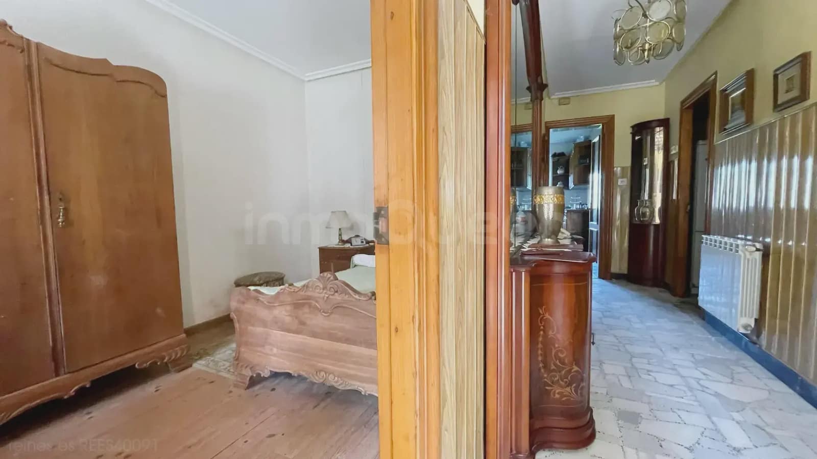 5 bedroom Finca/Country House for sale in Nava with garage - € 130,000 (Ref: 9715305)