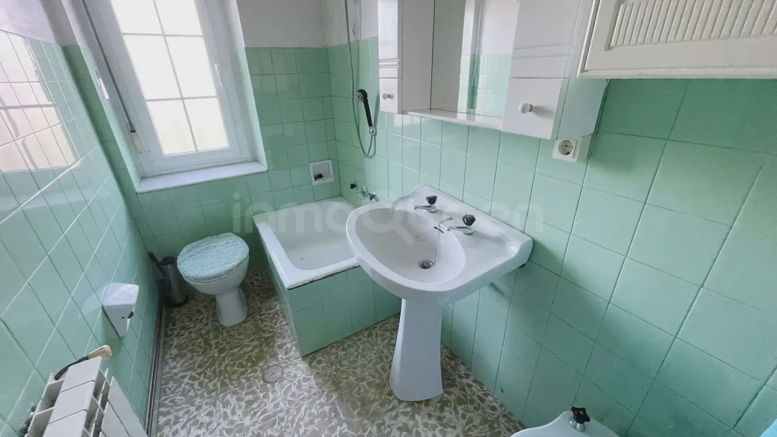 5 bedroom Finca/Country House for sale in Nava with garage - € 130,000 (Ref: 9715305)