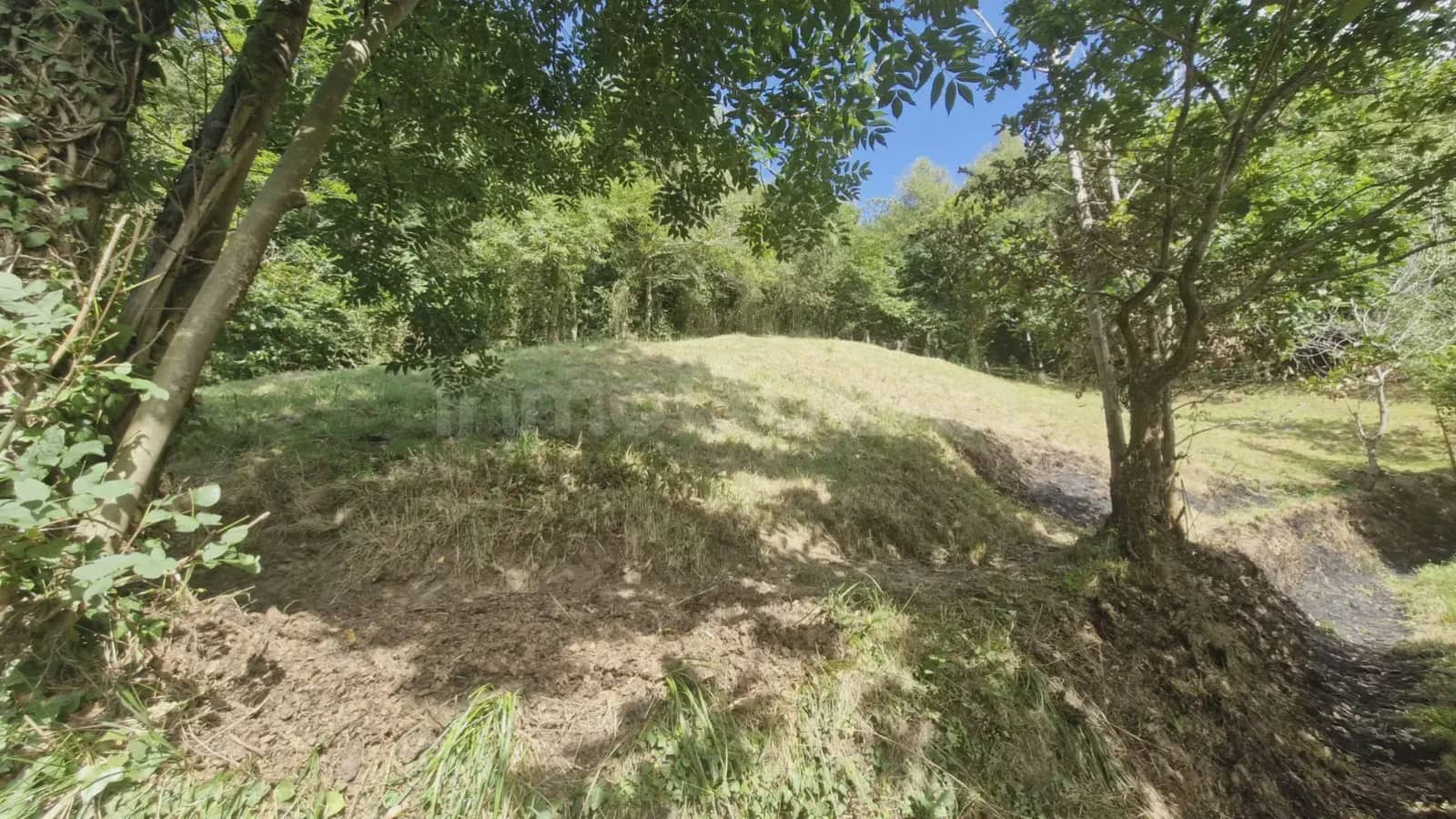 Finca/Country House for sale in San Martin del Rey Aurelio - € 49,900 (Ref: 9715309)