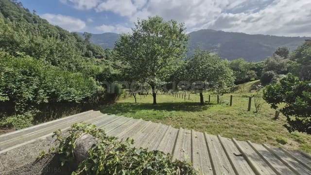 Finca/Herregård til salgs i San Martín del Rey Aurelio - € 49 900 (Ref: 9715309)