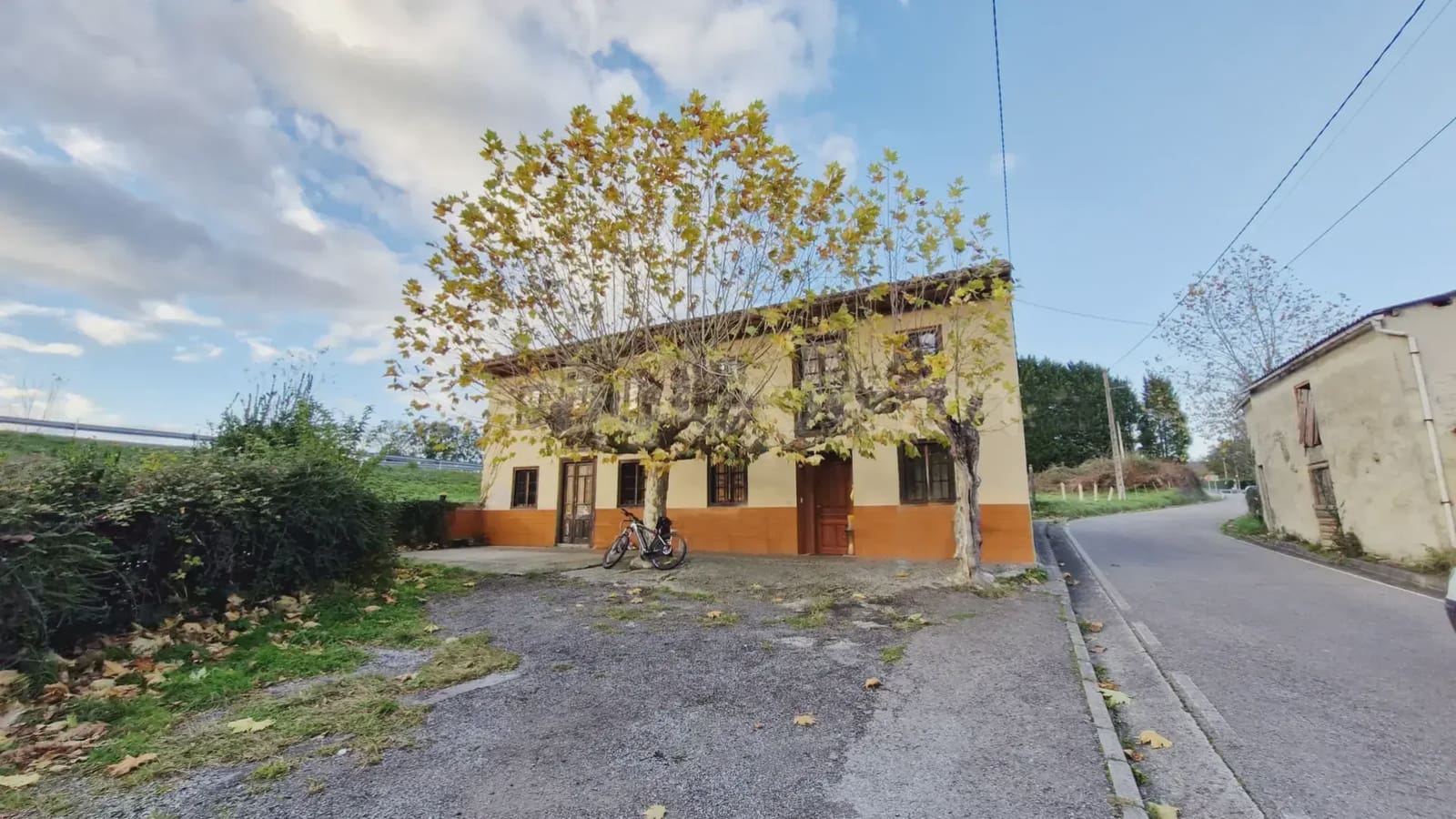 3 bedroom Finca/Country House for sale in Nava - € 135,000 (Ref: 9715310)