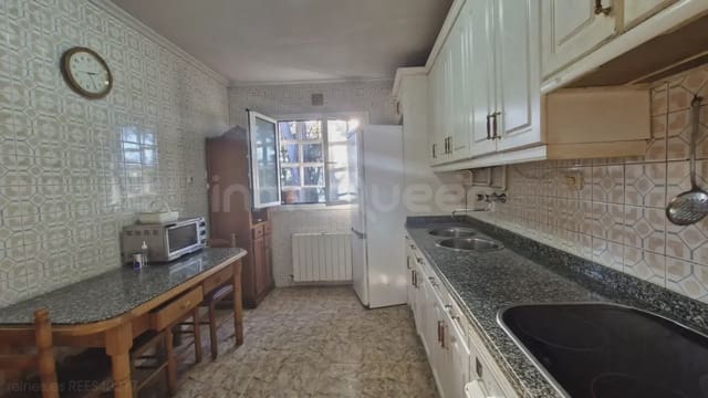 8 soveværelse Lejlighed til salg i Pola de Siero, Siero - € 320.000 (Ref: 9715311)