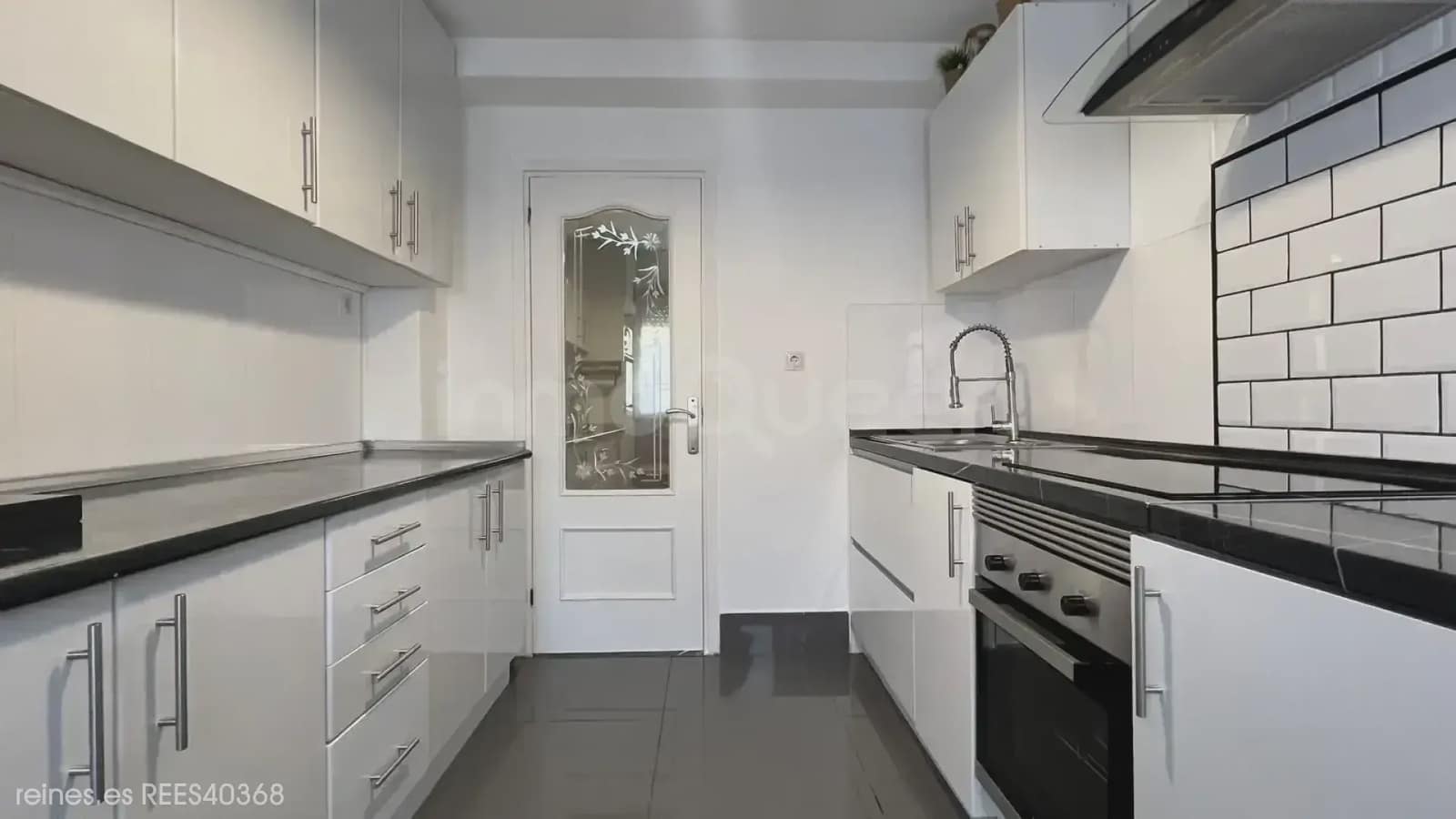 3 quarto Apartamento para venda em El Entrego com garagem - 83 000 € (Ref: 9715313)