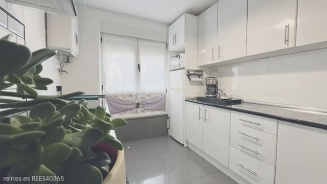 3 quarto Apartamento para venda em El Entrego, San Martín del Rey Aurelio com garagem - 83 000 € (Ref: 9715313)