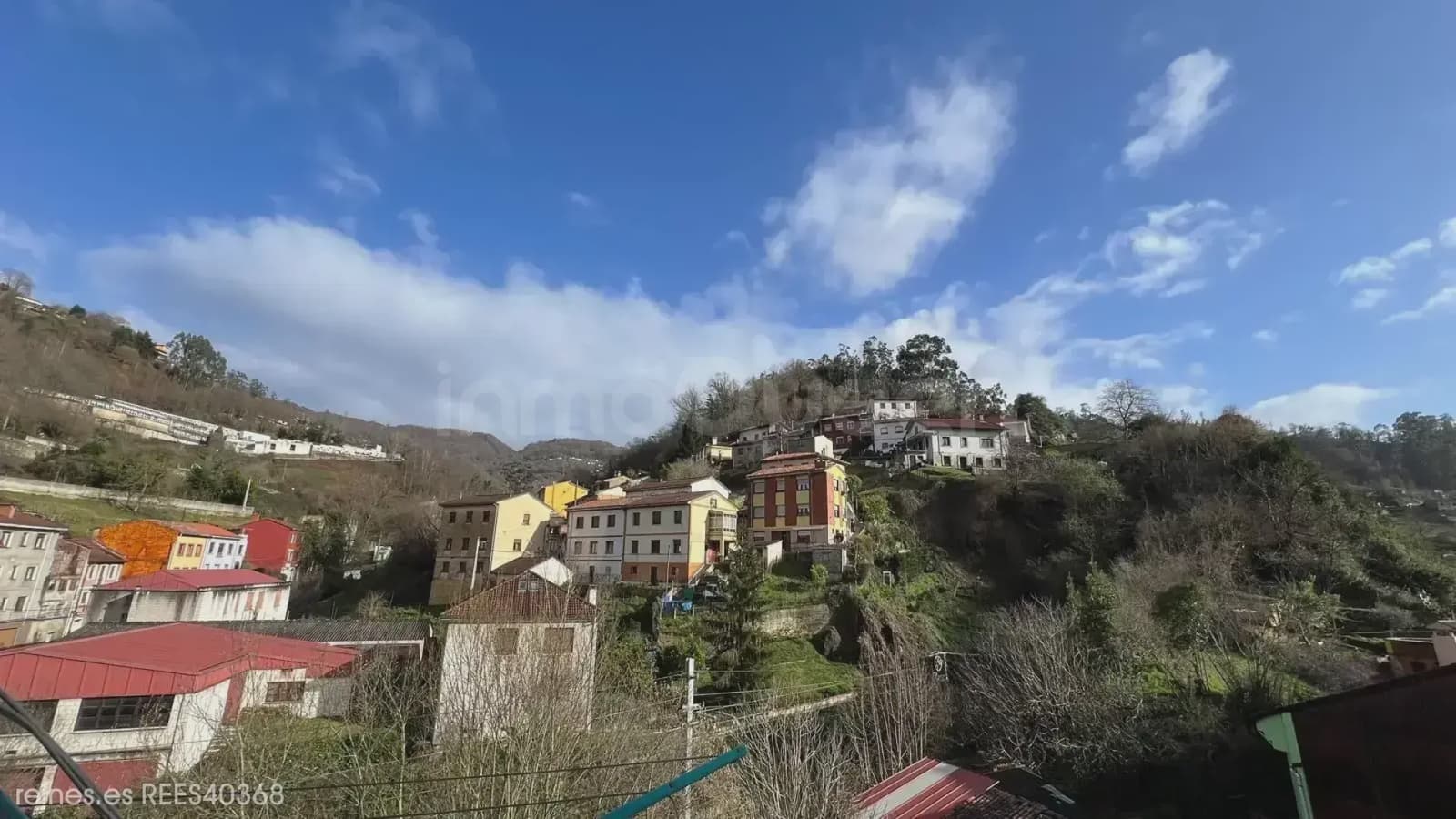 3 quarto Apartamento para venda em El Entrego com garagem - 83 000 € (Ref: 9715313)