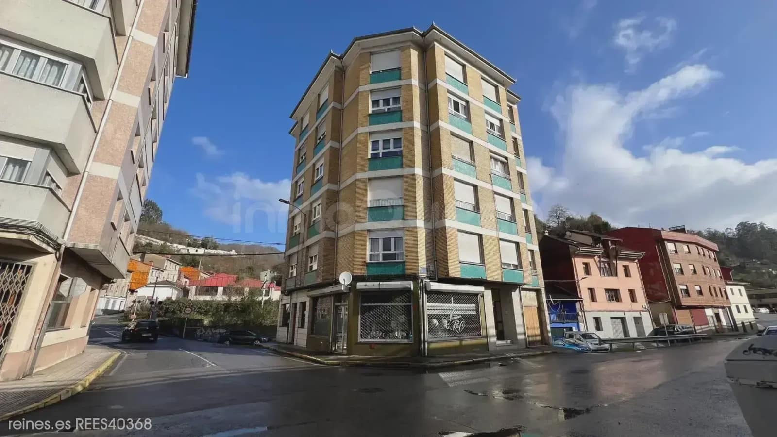 3 quarto Apartamento para venda em El Entrego com garagem - 83 000 € (Ref: 9715313)