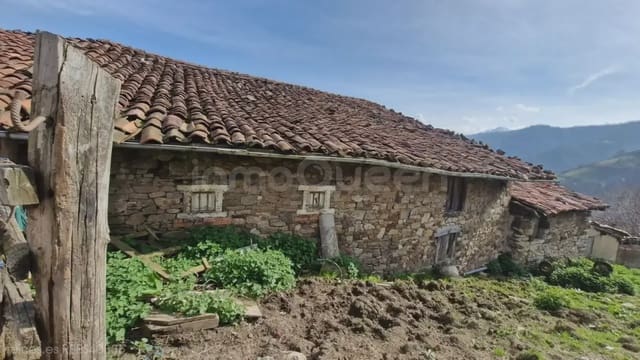Finca/Maison de Campagne à vendre à Lena avec garage - 45 000 € (Ref: 9715315)