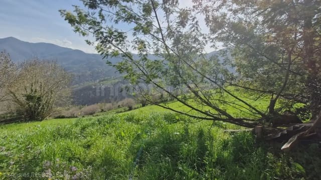 Finca/Maison de Campagne à vendre à Lena avec garage - 45 000 € (Ref: 9715315)