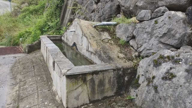 Finca/Maison de Campagne à vendre à Lena avec garage - 45 000 € (Ref: 9715315)