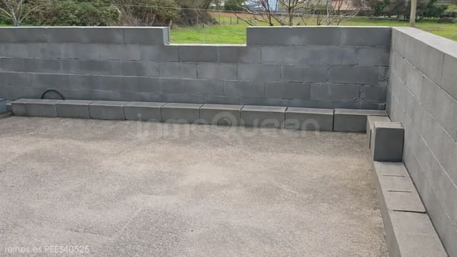 6 bedroom Apartment for sale in Barreiros with garage - € 285,000 (Ref: 9716776)