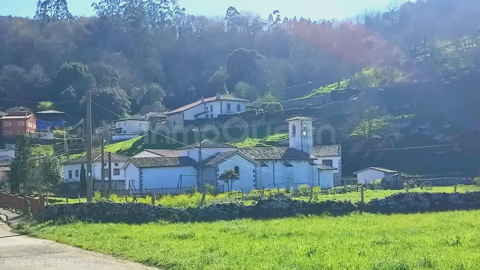 4 bedroom Finca/Country House for sale in Llanes with garage - € 350,000 (Ref: 9725146)