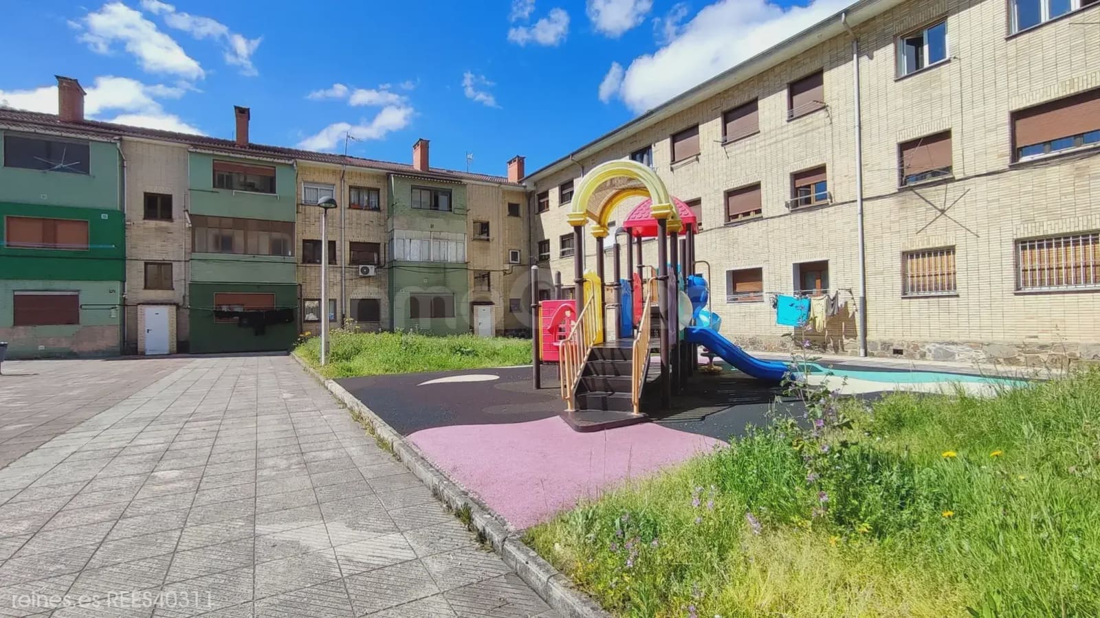 2 bedroom Flat for sale in Laviana - € 75,000 (Ref: 9725147)