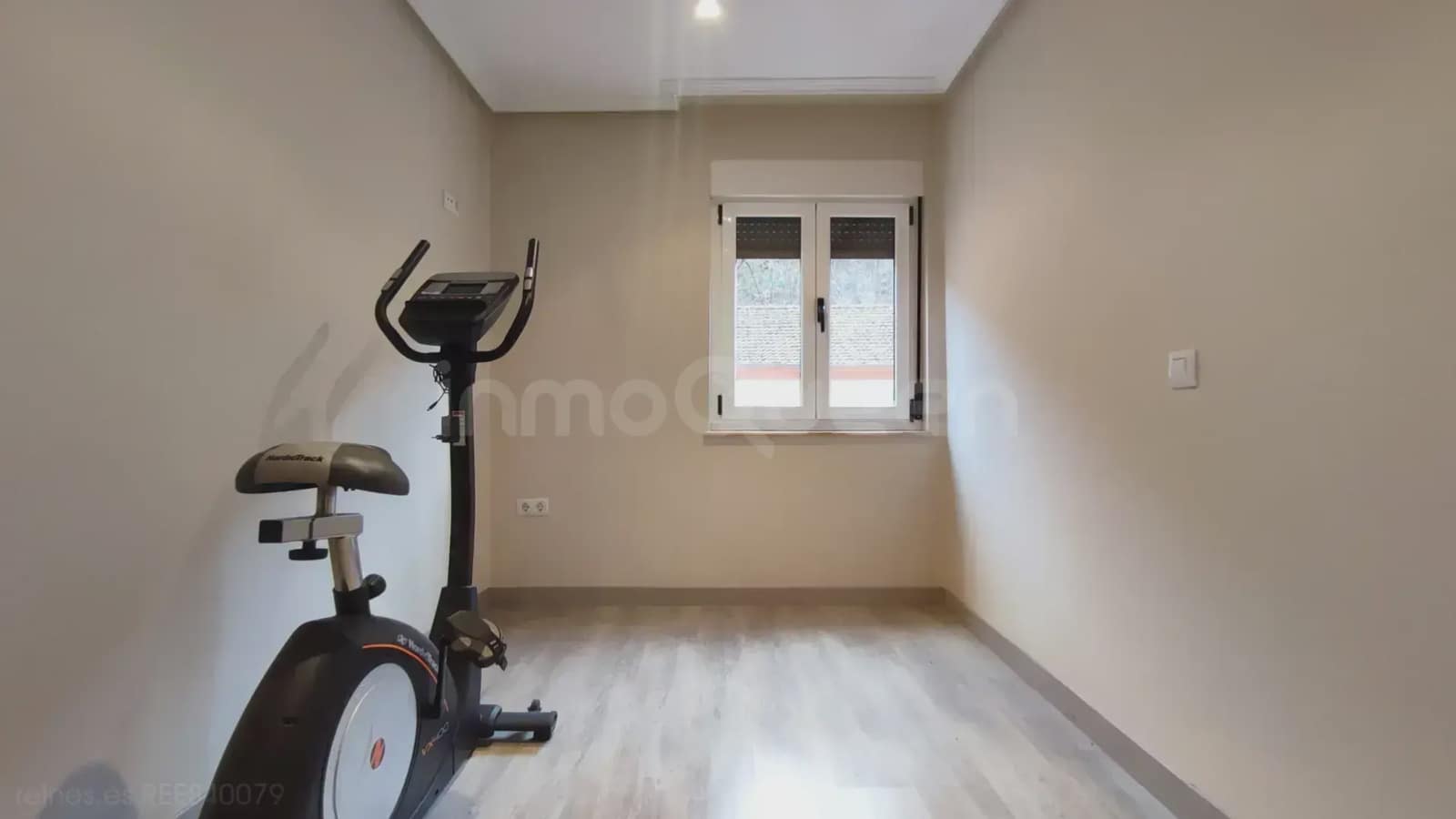 3 bedroom Flat for sale in Mieres - € 75,000 (Ref: 9727008)