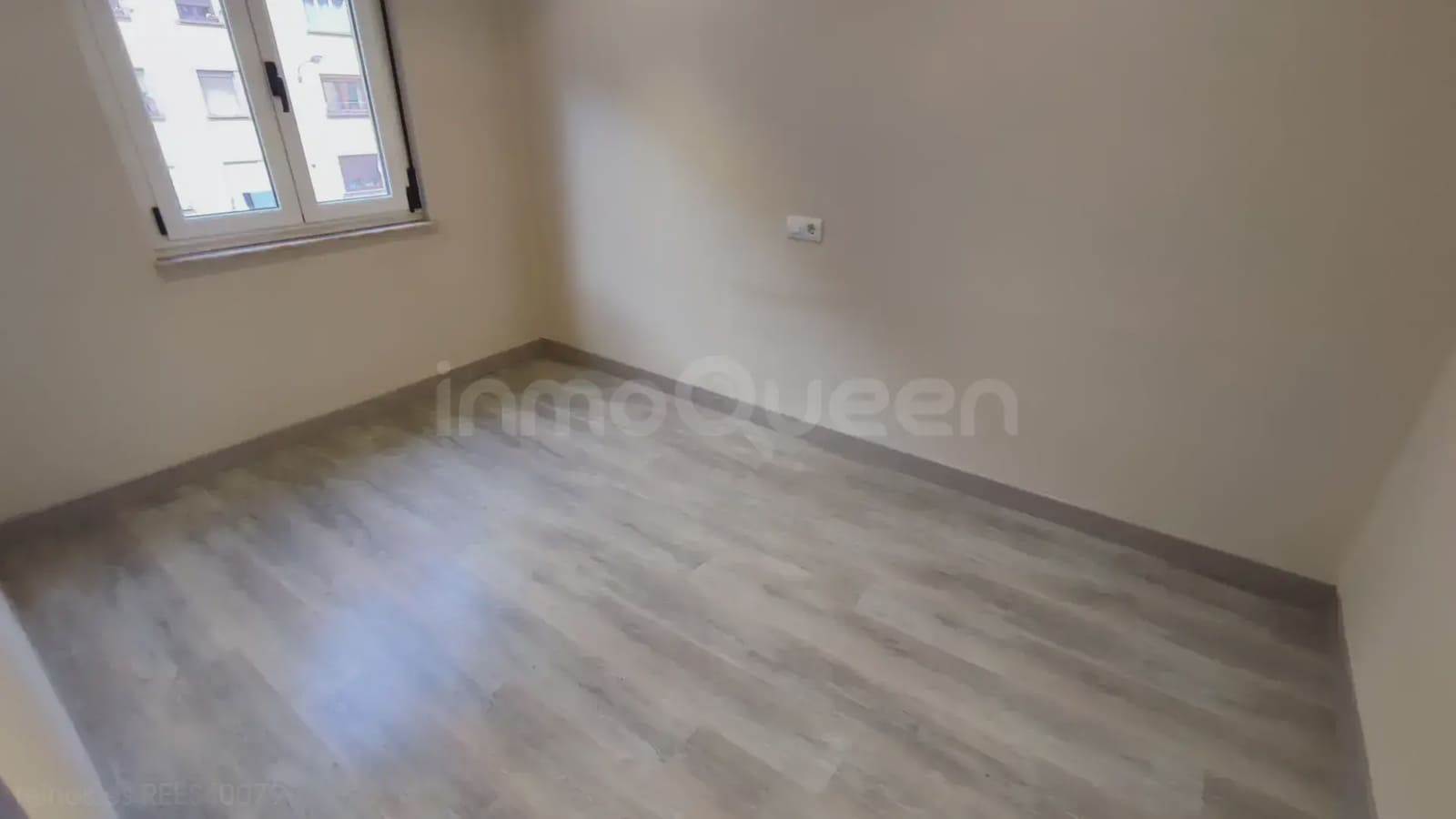 3 bedroom Flat for sale in Mieres - € 75,000 (Ref: 9727008)