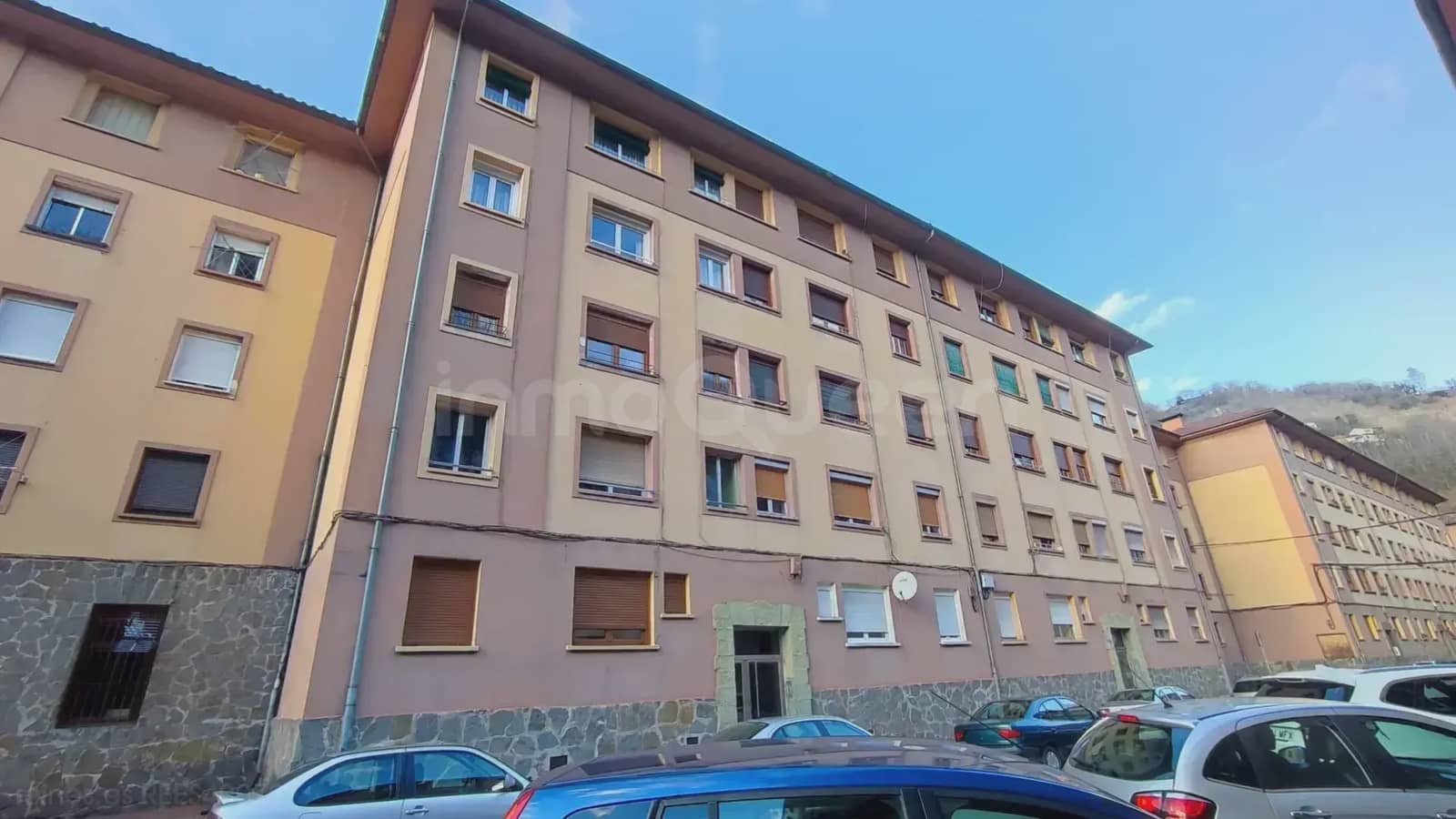 3 bedroom Flat for sale in Mieres - € 75,000 (Ref: 9727008)