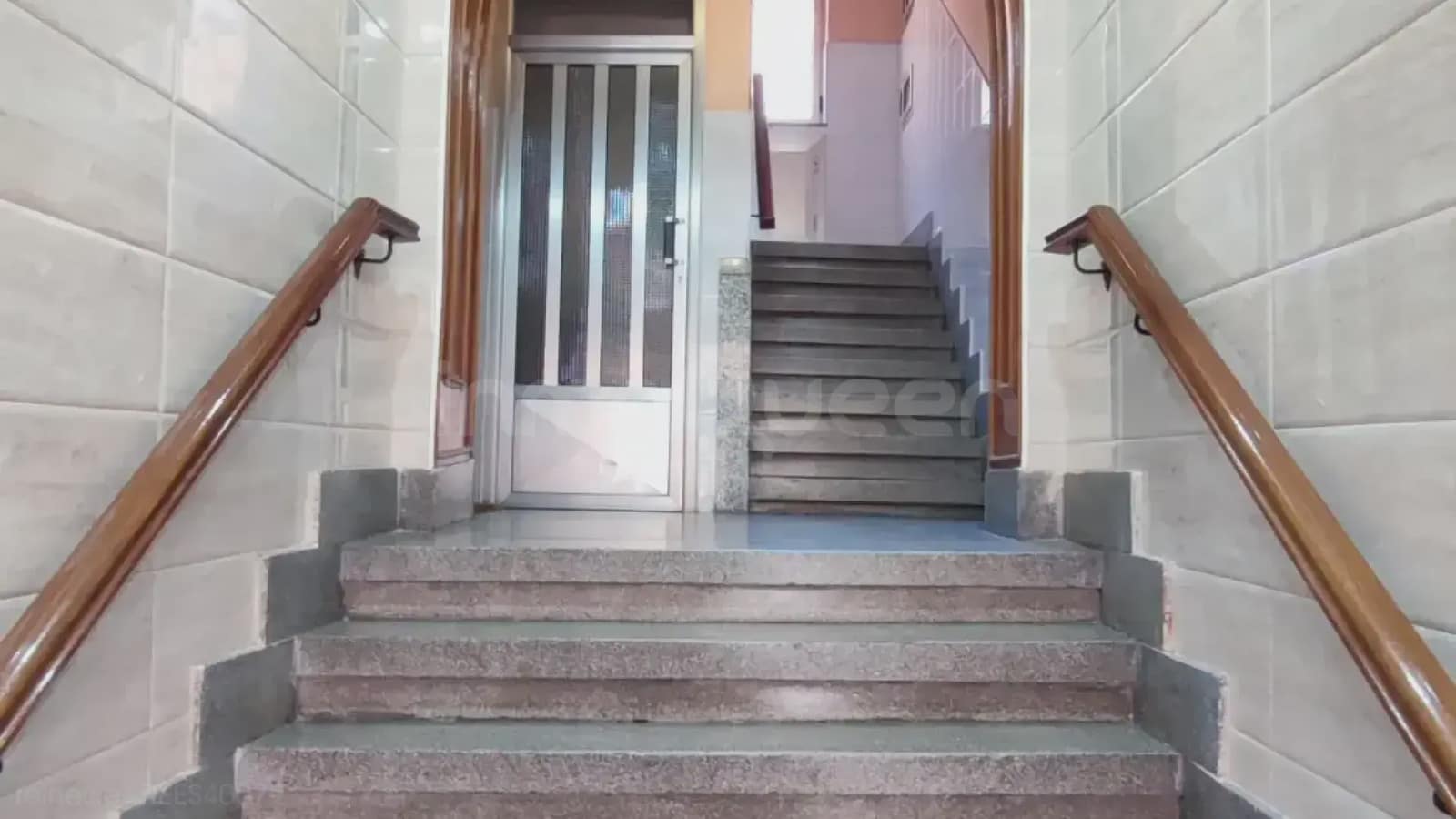 3 bedroom Flat for sale in Mieres - € 75,000 (Ref: 9727008)