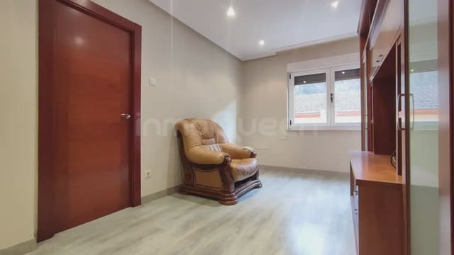 3 Zimmer Wohnung zu verkaufen in Mieres - 75.000 € (Ref: 9727008)