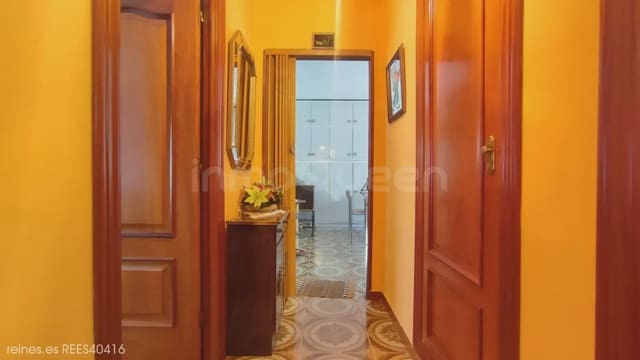 3 Zimmer Wohnung zu verkaufen in Mieres mit Garage - 75.000 € (Ref: 9727010)