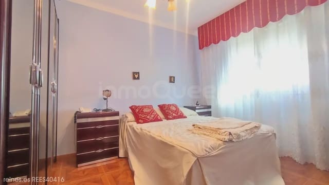 3 Zimmer Wohnung zu verkaufen in Mieres mit Garage - 75.000 € (Ref: 9727010)