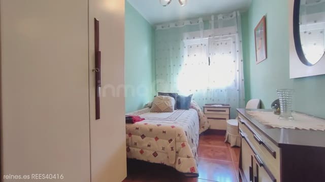 3 Zimmer Wohnung zu verkaufen in Mieres mit Garage - 75.000 € (Ref: 9727010)