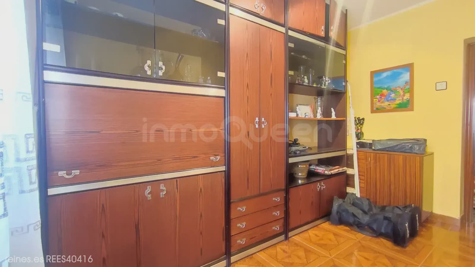 3 bedroom Flat for sale in Mieres with garage - € 75,000 (Ref: 9727010)