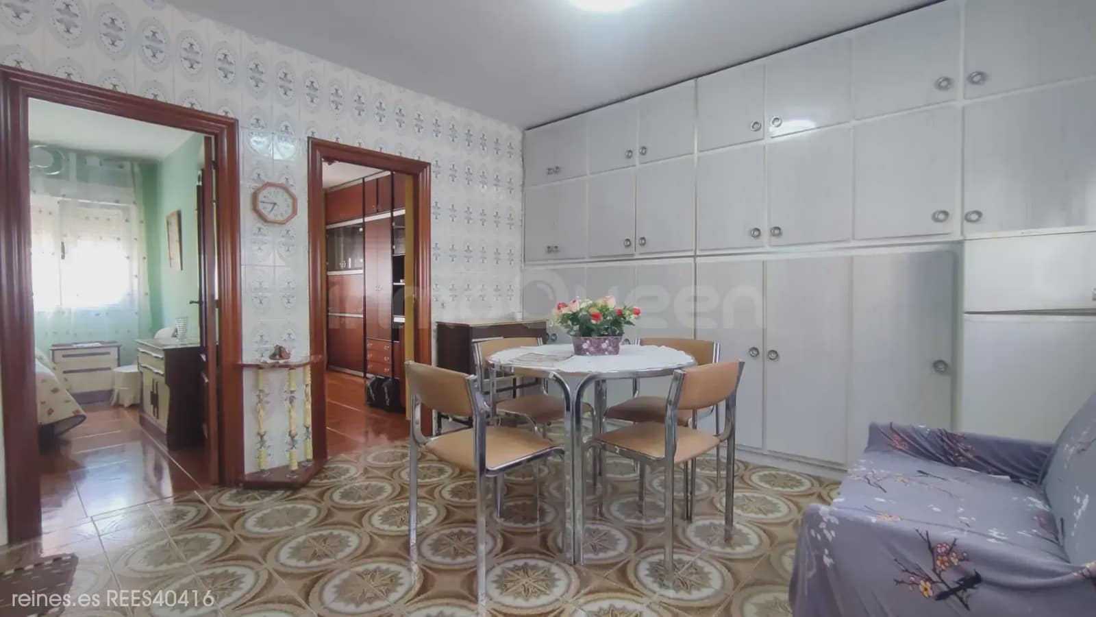 3 bedroom Flat for sale in Mieres with garage - € 75,000 (Ref: 9727010)