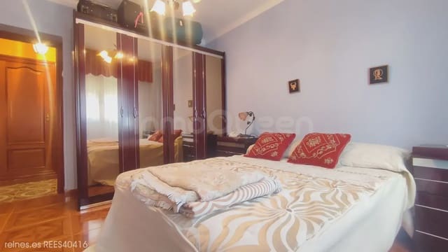 3 Zimmer Wohnung zu verkaufen in Mieres mit Garage - 75.000 € (Ref: 9727010)