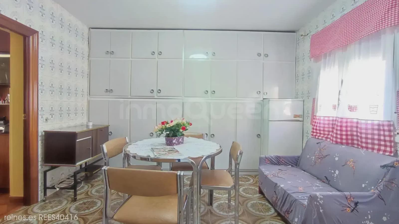 3 bedroom Flat for sale in Mieres with garage - € 75,000 (Ref: 9727010)