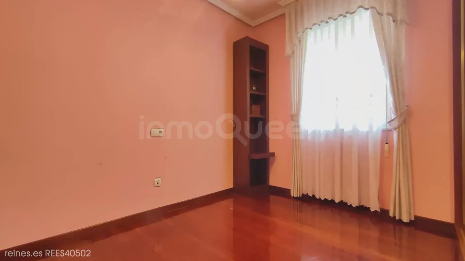 4 bedroom Terraced Villa for sale in Morcin with garage - € 119,900 (Ref: 9727011)