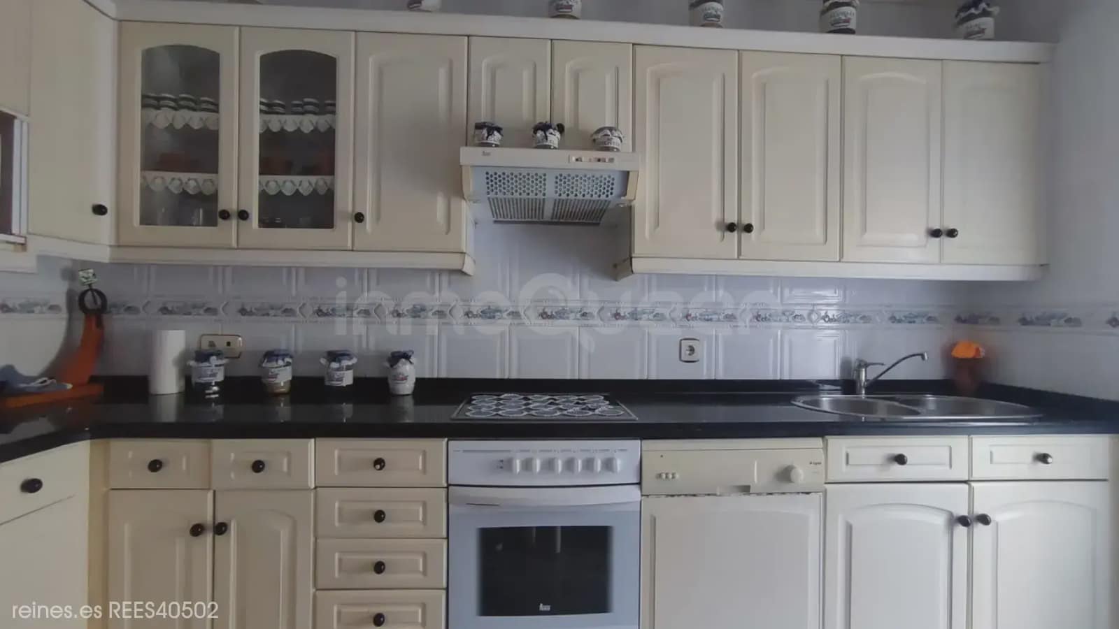 4 bedroom Terraced Villa for sale in Morcin with garage - € 119,900 (Ref: 9727011)