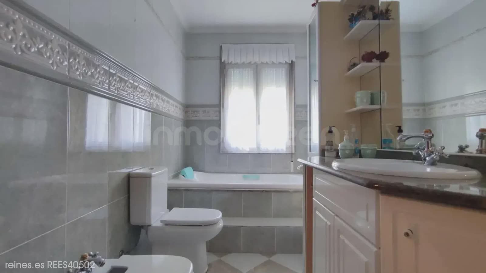 4 bedroom Terraced Villa for sale in Morcin with garage - € 119,900 (Ref: 9727011)