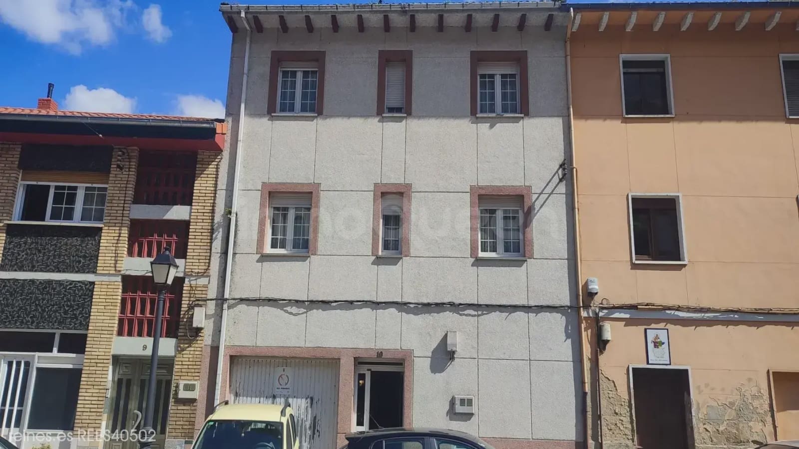 4 bedroom Terraced Villa for sale in Morcin with garage - € 119,900 (Ref: 9727011)