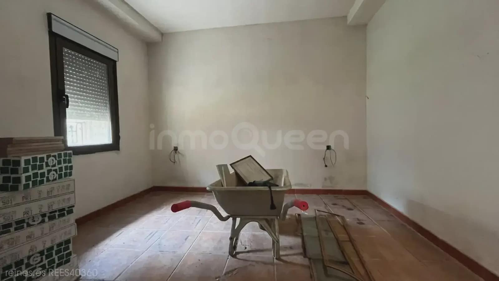 2 bedroom Terraced Villa for sale in Oviedo - € 68,000 (Ref: 9730534)