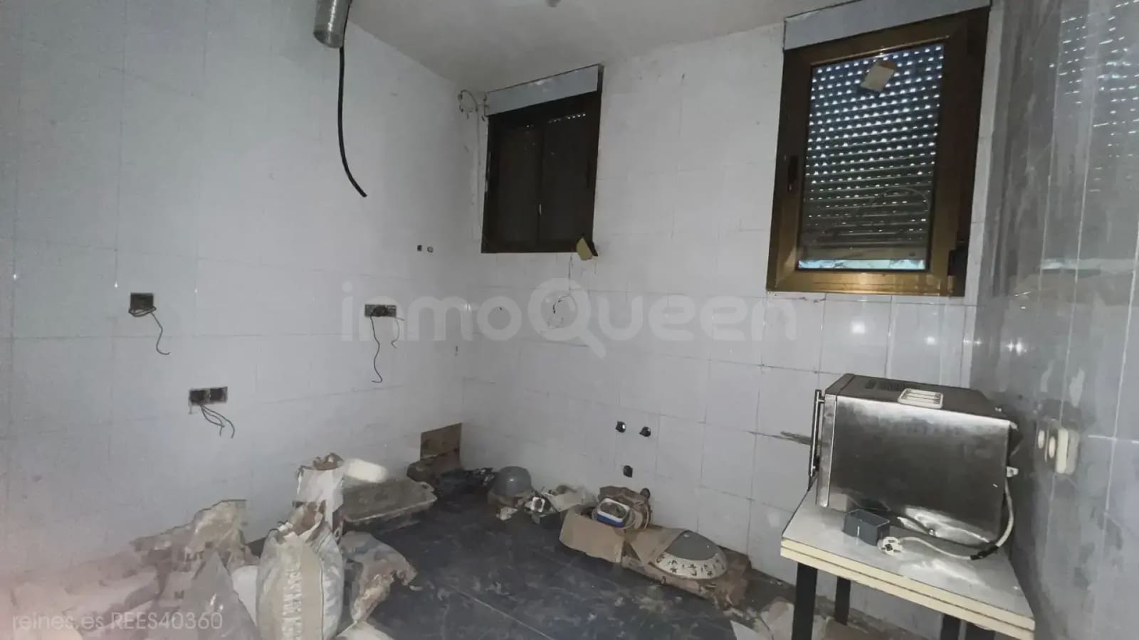 2 bedroom Terraced Villa for sale in Oviedo - € 68,000 (Ref: 9730534)