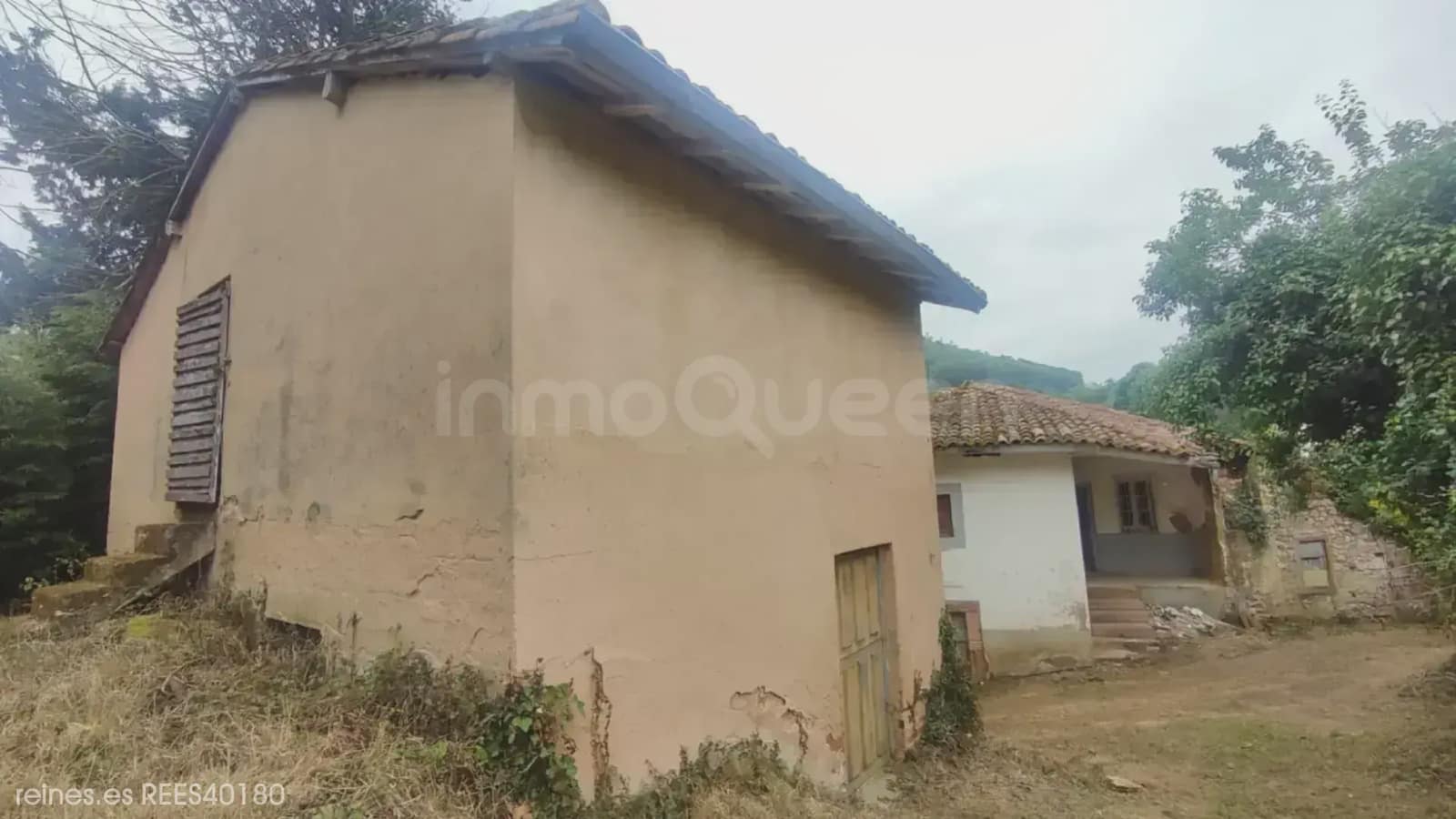 3 bedroom Finca/Country House for sale in Grado - € 35,000 (Ref: 9730537)