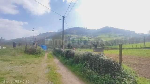 3 bedroom Finca/Country House for sale in Grado - € 35,000 (Ref: 9730537)