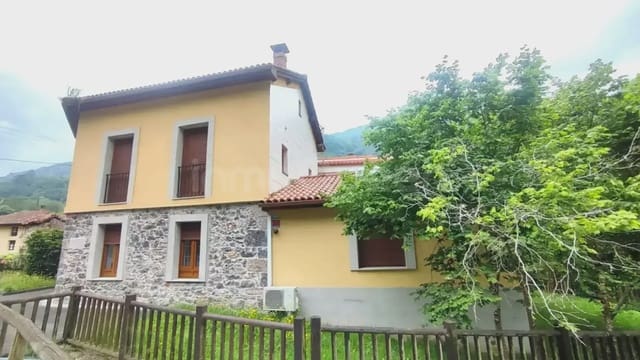 4 bedroom Finca/Country House for sale in Santo Adriano with garage - € 280,000 (Ref: 9730538)