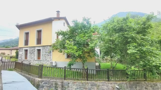 4 bedroom Finca/Country House for sale in Santo Adriano with garage - € 280,000 (Ref: 9730538)