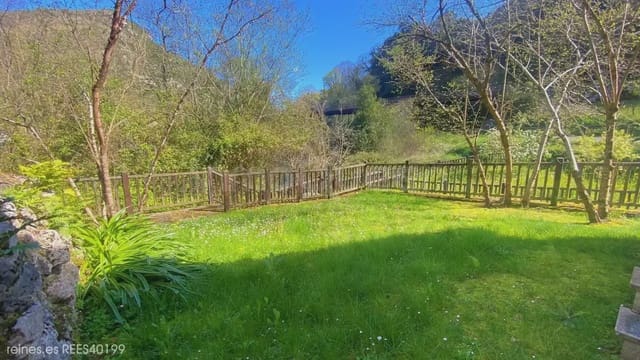 4 sypialnia Finka/Dom wiejski na sprzedaż w Santo Adriano z garażem - 280 000 € (Ref: 9730538)