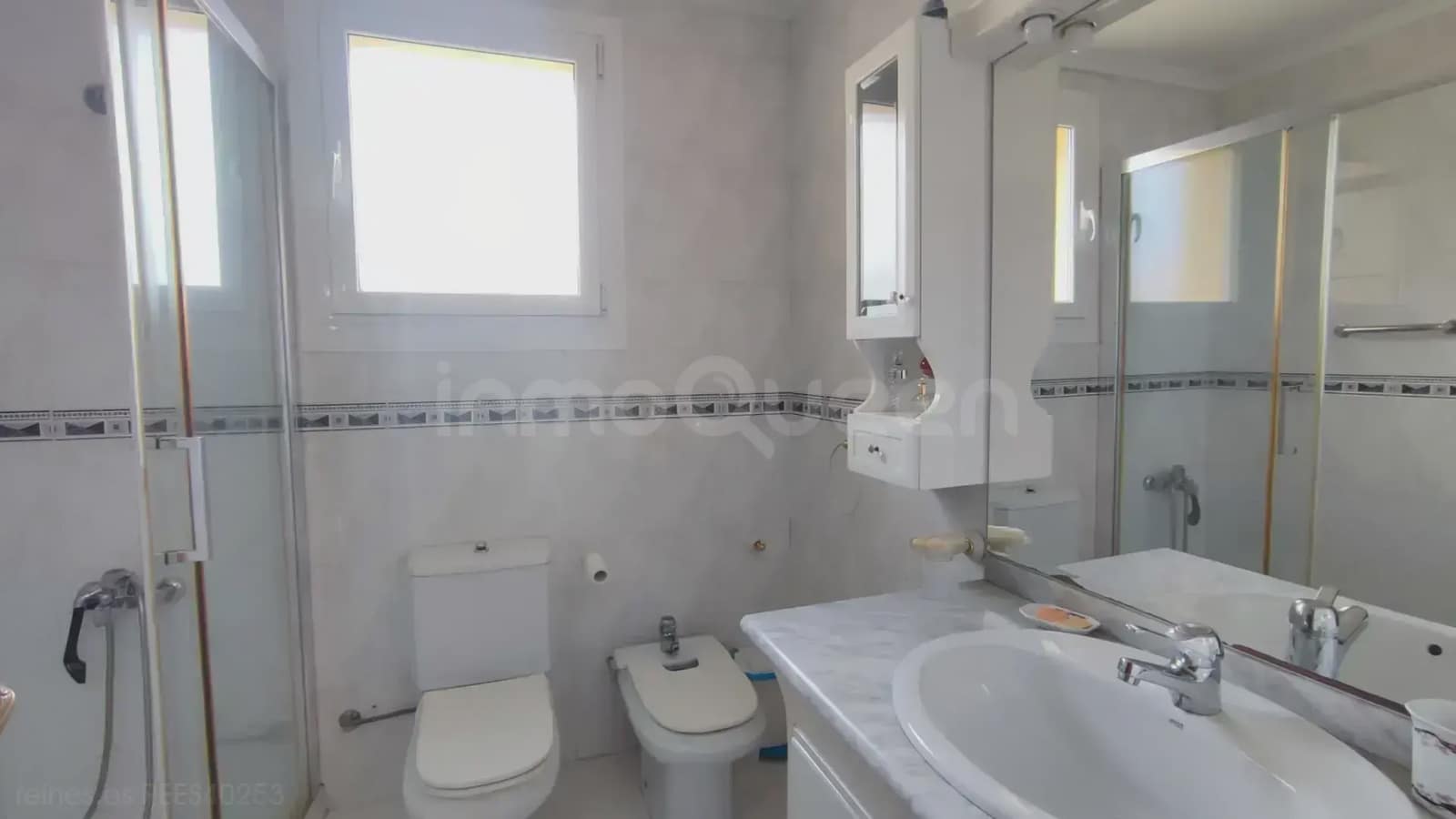 5 bedroom Finca/Country House for sale in Grado with garage - € 300,000 (Ref: 9730539)